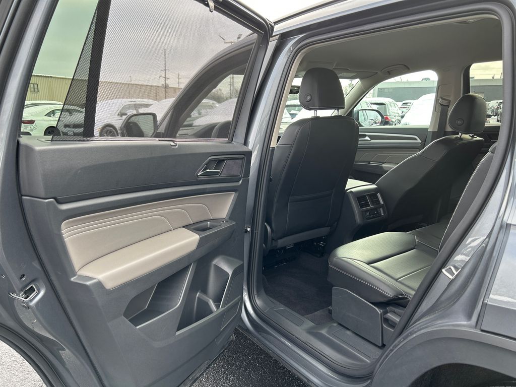 2023 Volkswagen Atlas 3.6L V6 SE w/Technology 39