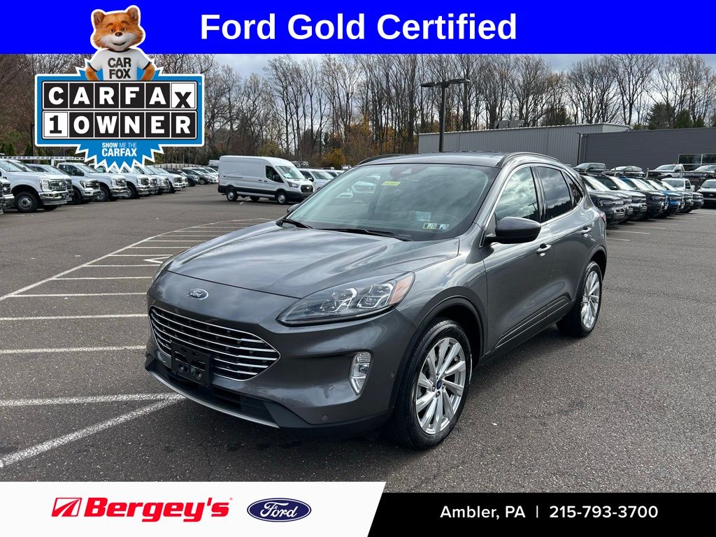 2022 Ford Escape Titanium AWD