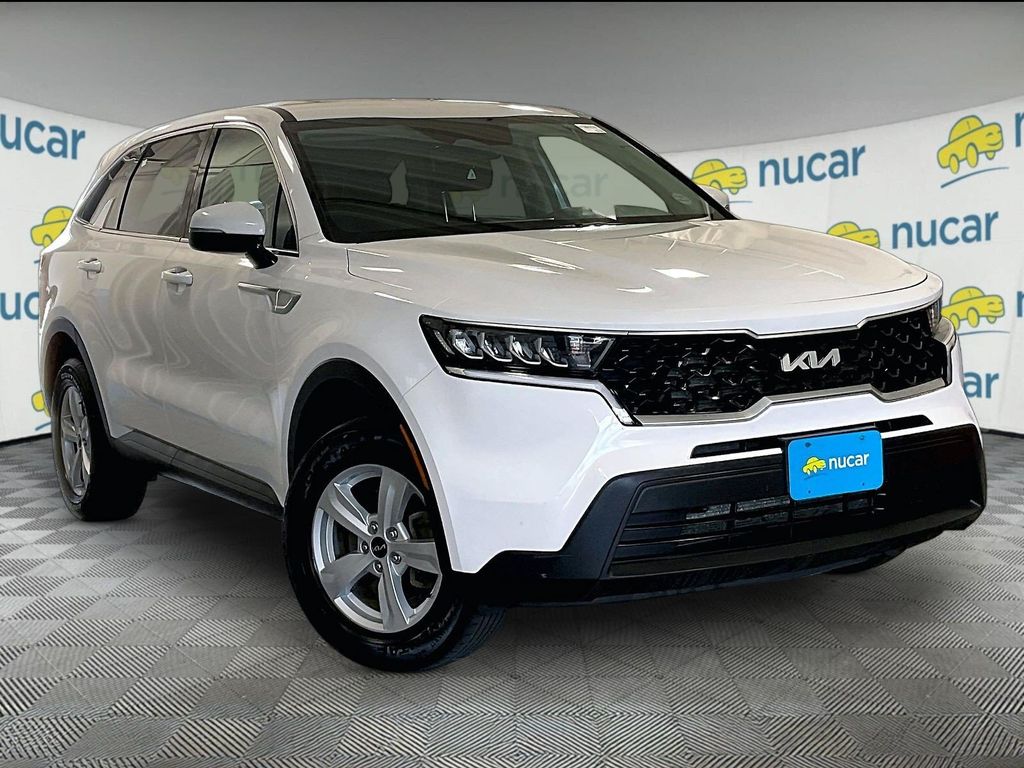 2023 Kia Sorento — photo 1