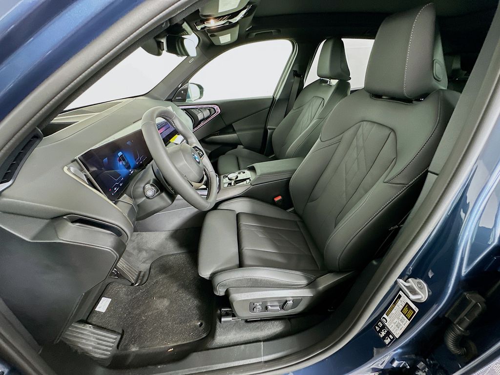 Thumbnail: 2025 BMW X3 - 16