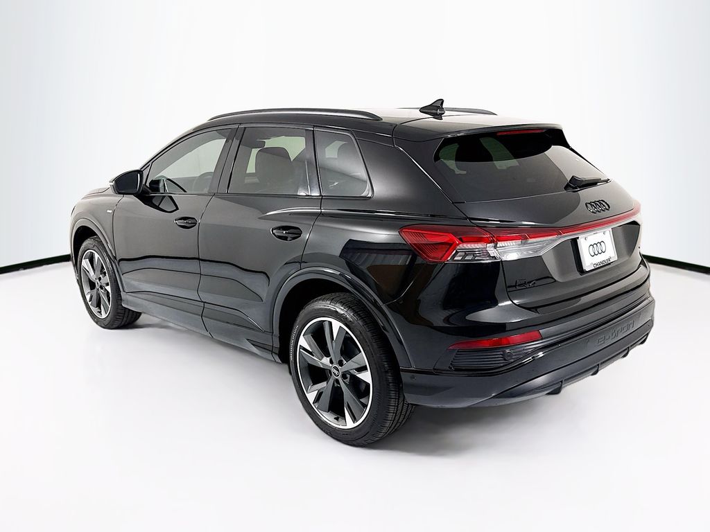 Thumbnail: 2023 Audi Q4 e-tron - 7