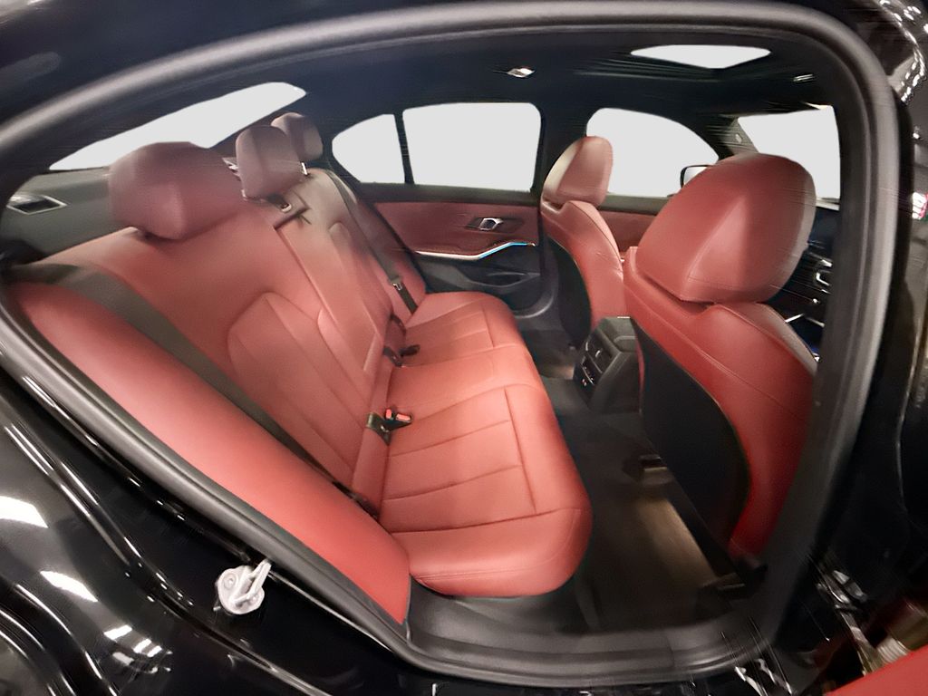 Thumbnail: 2024 BMW 3 Series - 21