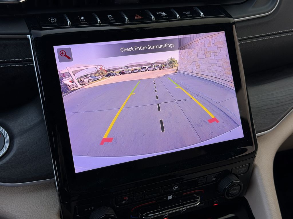 Used 2023 Jeep Grand Cherokee SUV