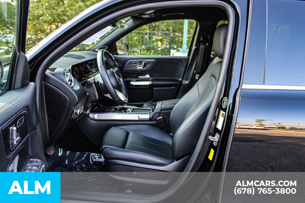 Used 2024 Black Mercedes-Benz GLB 250 image 16