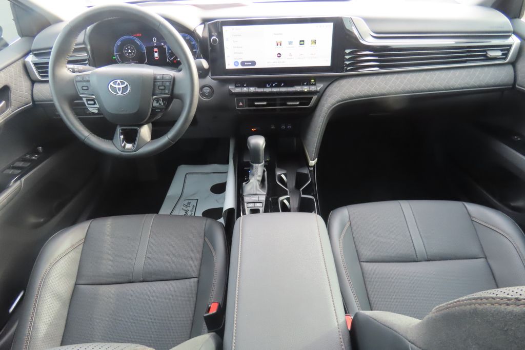 Thumbnail: 2025 Toyota Camry - 11