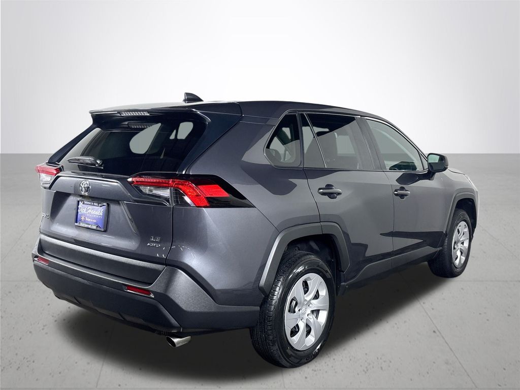 2024 Toyota RAV4 LE
