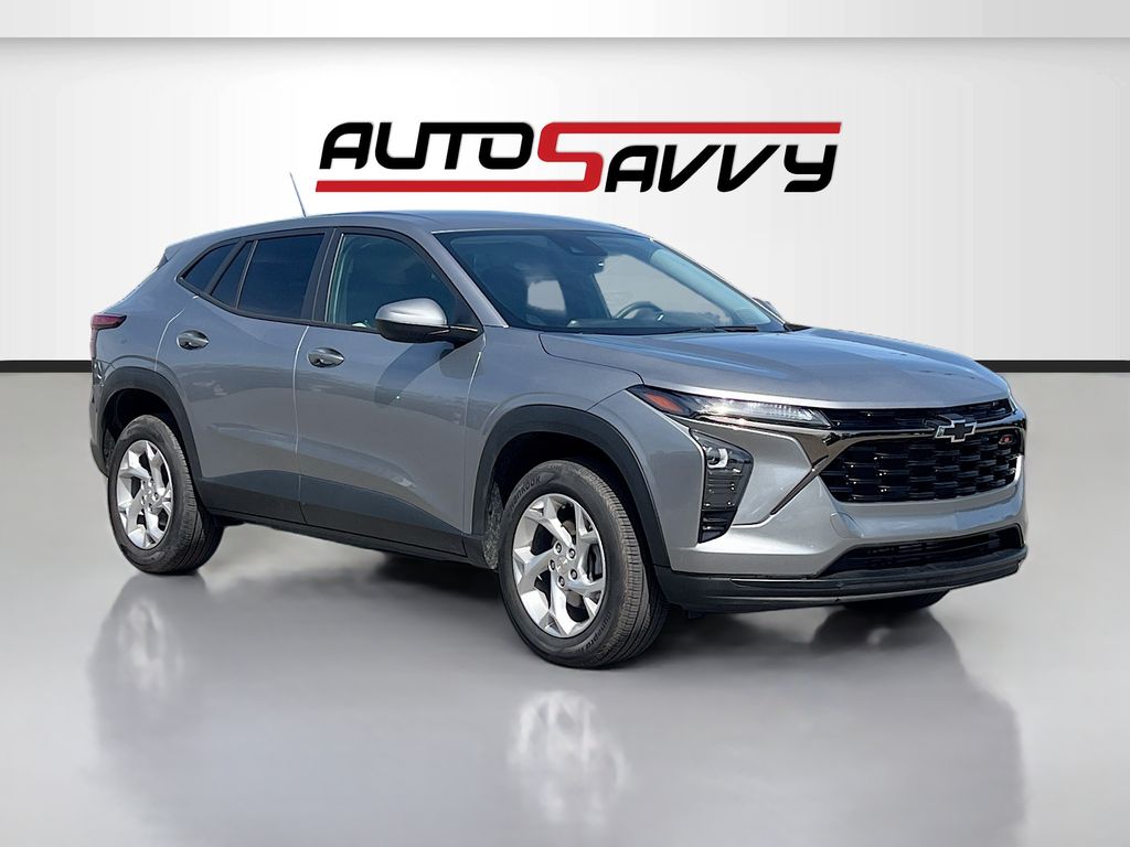 2025 Chevrolet Trax LS's photo