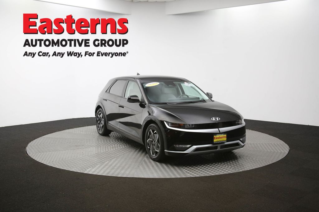 Used 2023 Black Hyundai SEL image 49