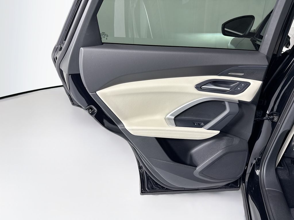 Thumbnail: 2026 Audi Q5 - 28