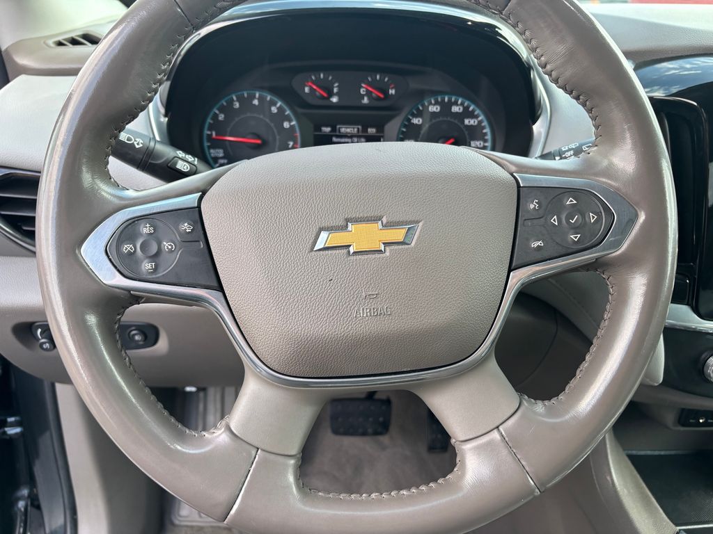 Used Car 2020 Chevrolet Traverse  Lt For Sale Under $30,000 In Austin, Texas