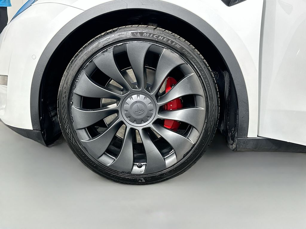 2020 Tesla Model Y Performance 29