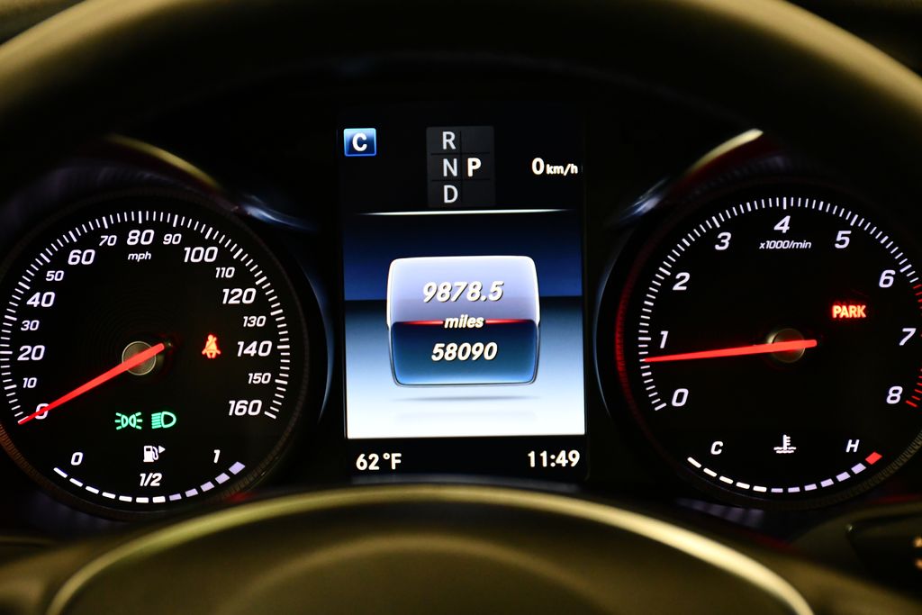 2019 Mercedes-Benz GLC 300 25