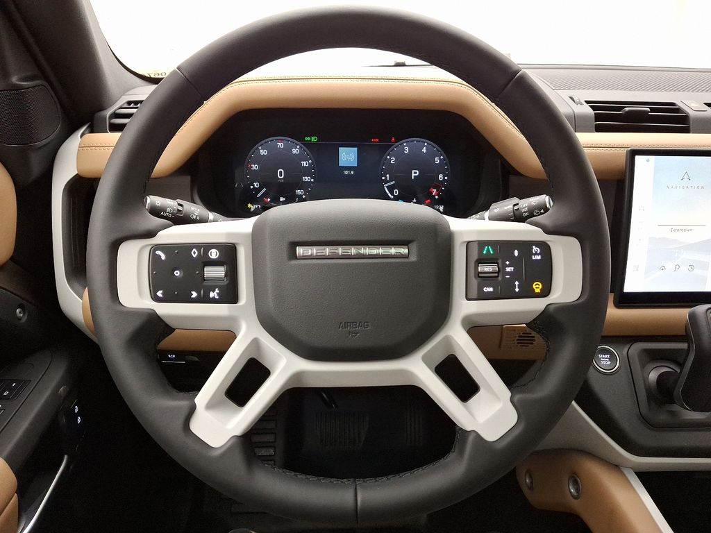 2025 Land Rover Defender 110 15