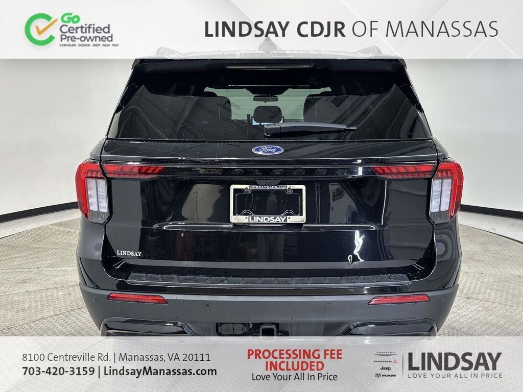 View vehicle photo 6