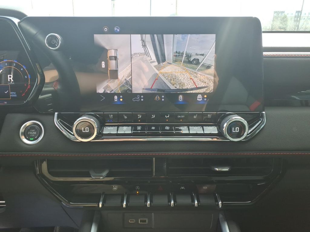 Used 2025 Black Chevrolet Z71 image 23