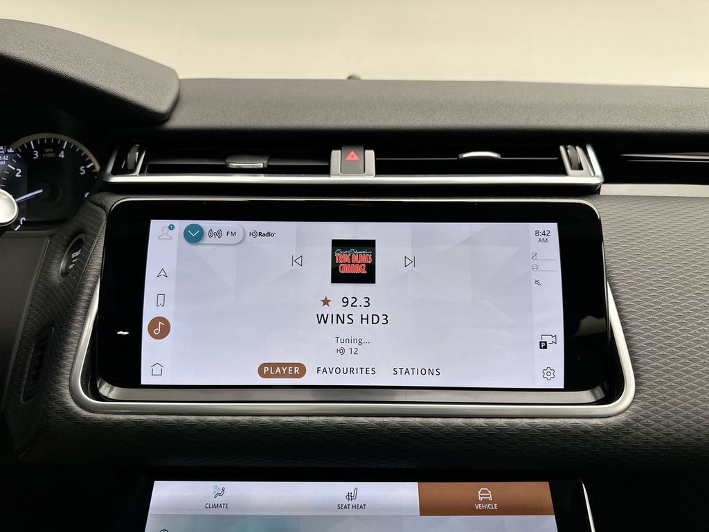 Thumbnail: 2023 Land Rover Range Rover Velar - 15