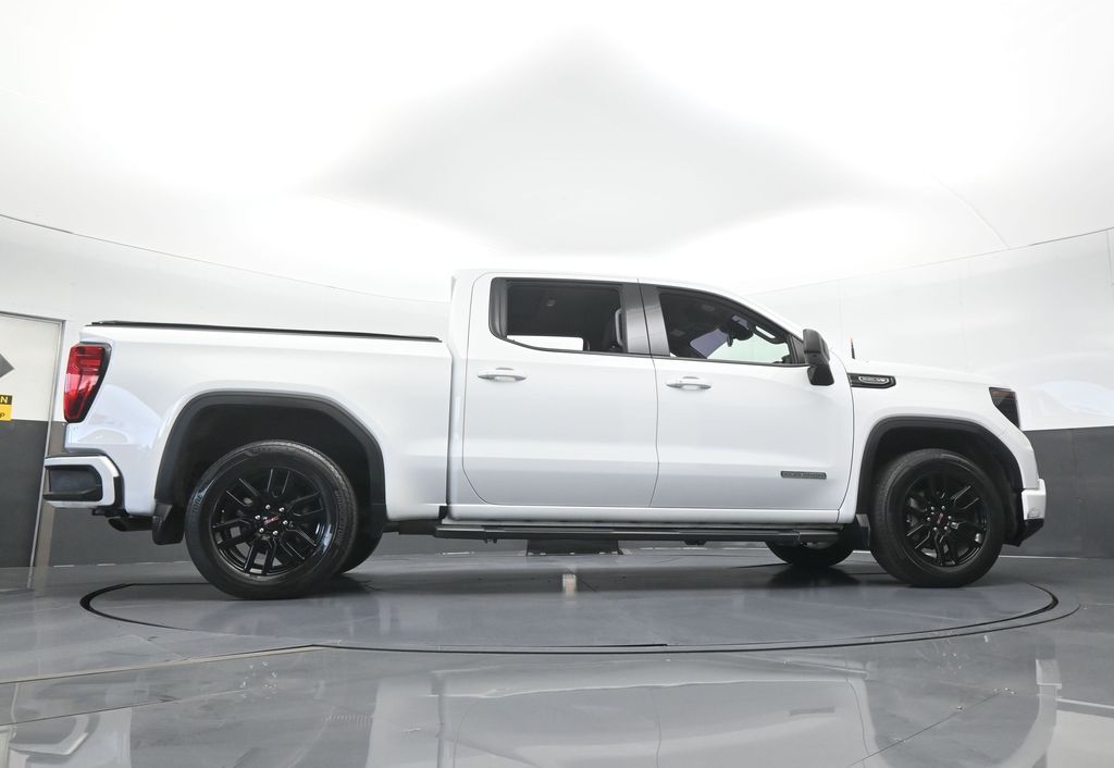 Used 2023 Summit White GMC Elevation image 59
