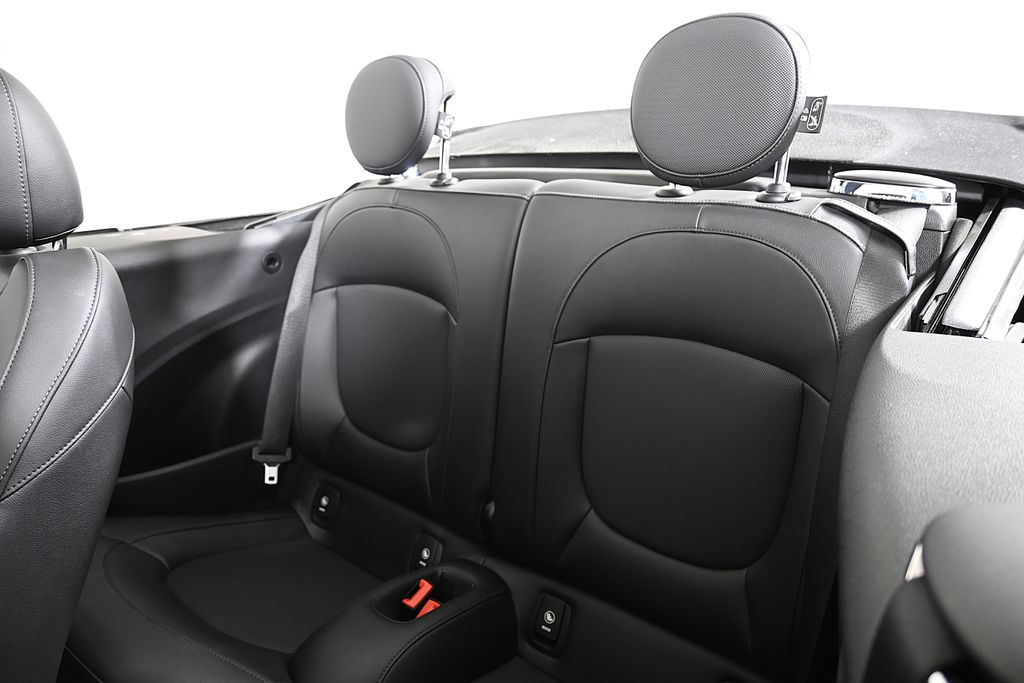 Thumbnail: 2022 MINI Cooper - 4