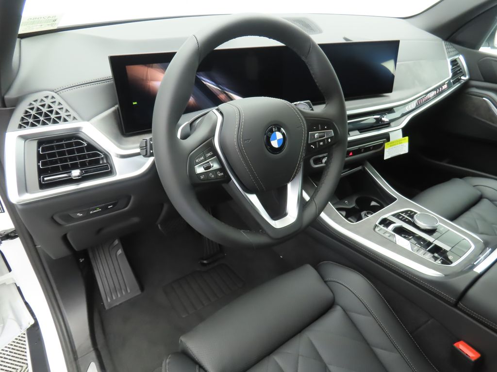 Thumbnail: 2025 BMW X5 - 9