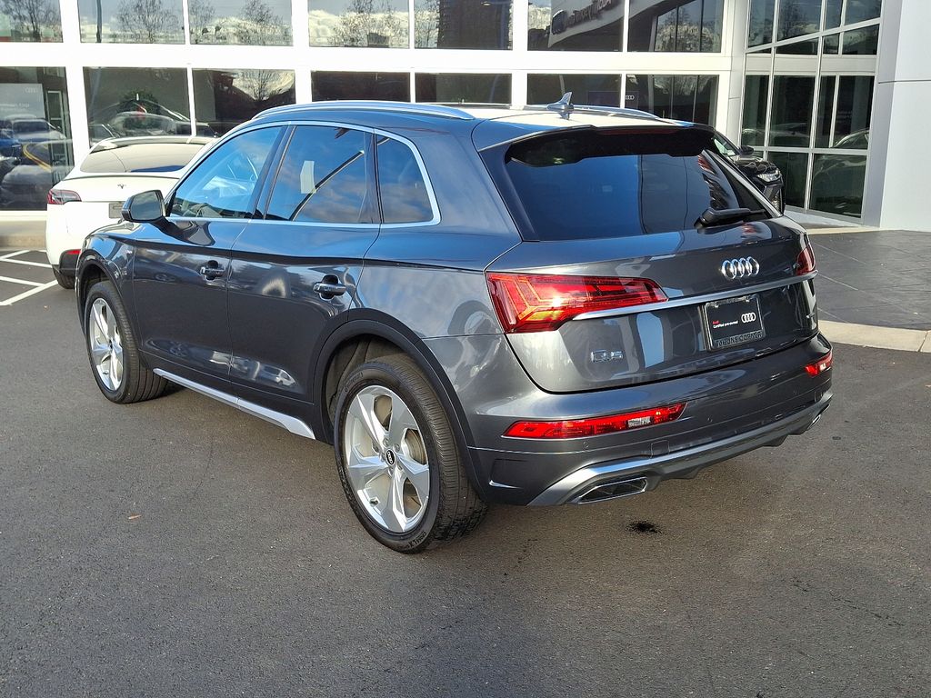 2022 Audi Q5 e Premium Plus 6