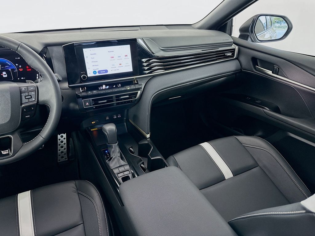 Thumbnail: 2025 Toyota Camry - 22