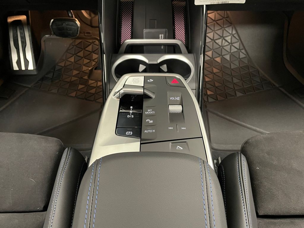 New 2026 Brooklyn Gray Metallic BMW M35i image 8