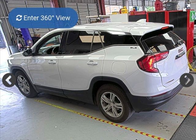 View vehicle photo 2