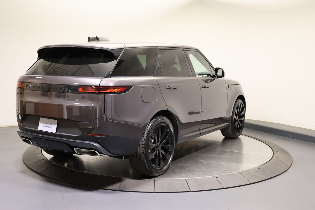 Thumbnail: 2026 Land Rover Range Rover Sport - 5