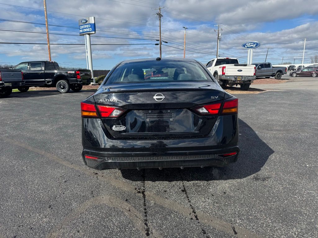 2024 Nissan Altima 2.5 SV Black at John Sisson Motors
