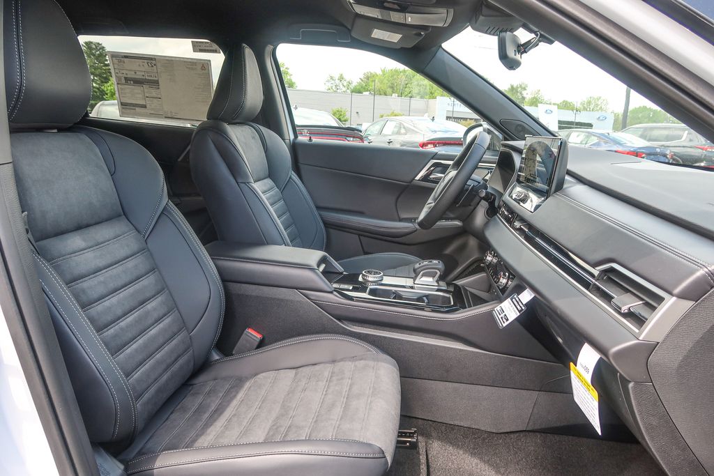 2026 Mitsubishi Outlander LE 2.5 S-AWC