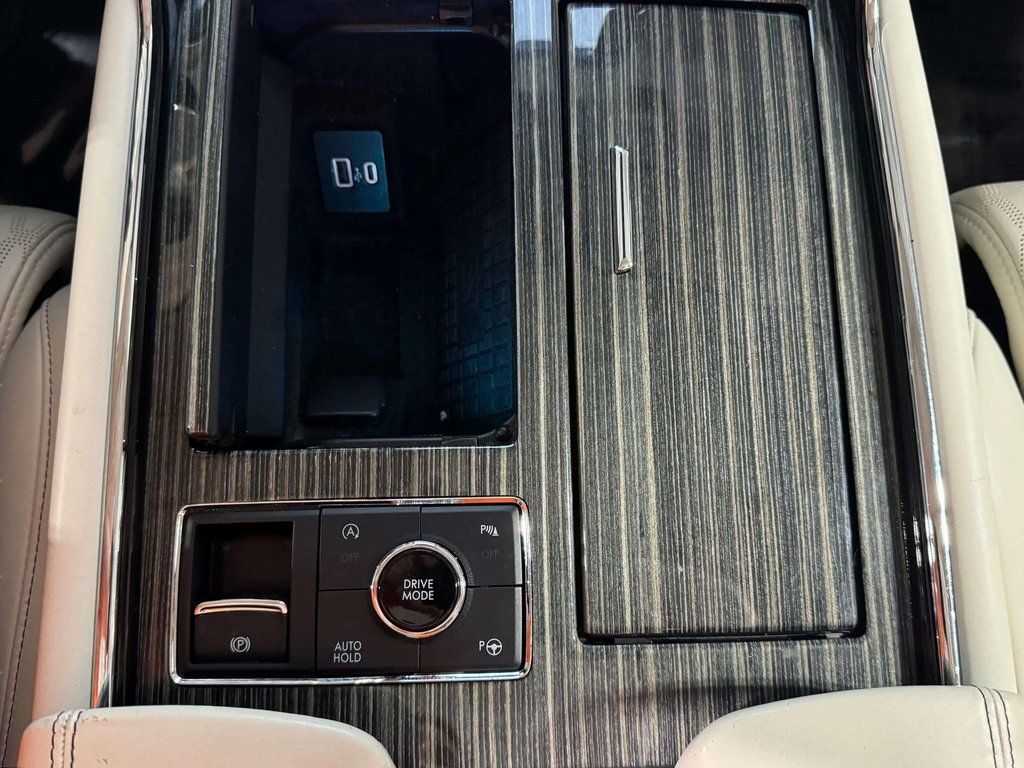 Certified Used 2021 Pristine White Lincoln Black Label image 14