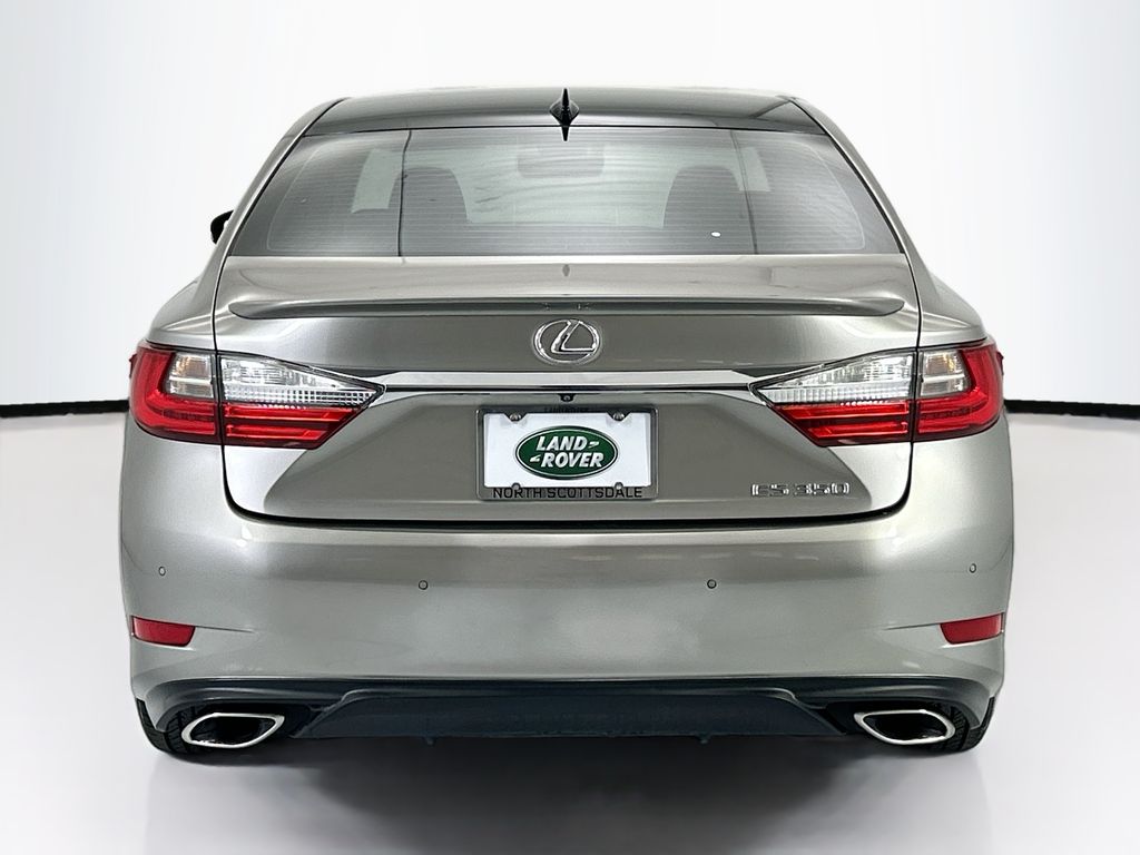 Thumbnail: 2017 Lexus ES - 6