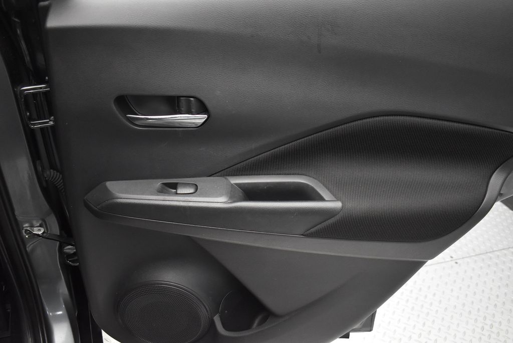 Thumbnail: 2024 Nissan Kicks - 24