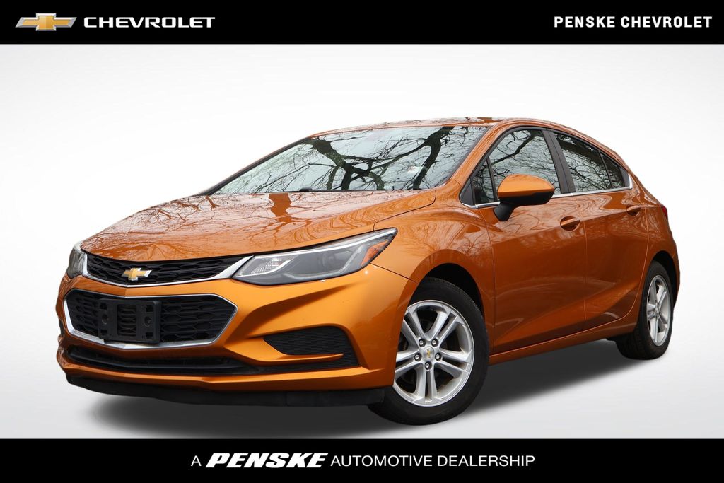 Thumbnail: 2017 Chevrolet Cruze - 1