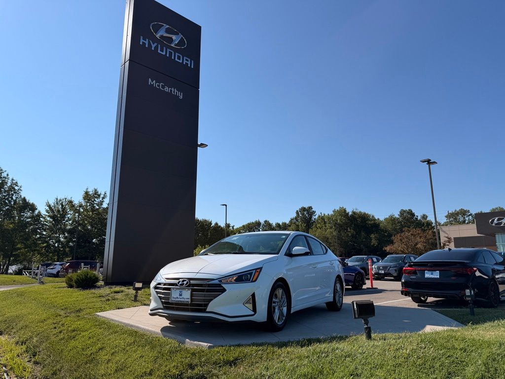Quartz White Pearl 2019 Hyundai Elantra Sedan Front-Wheel Drive 6-Speed Automatic