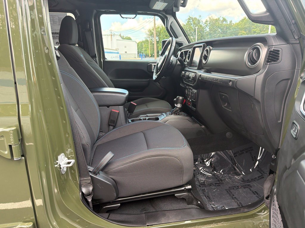 Thumbnail: 2022 Jeep Wrangler - 24