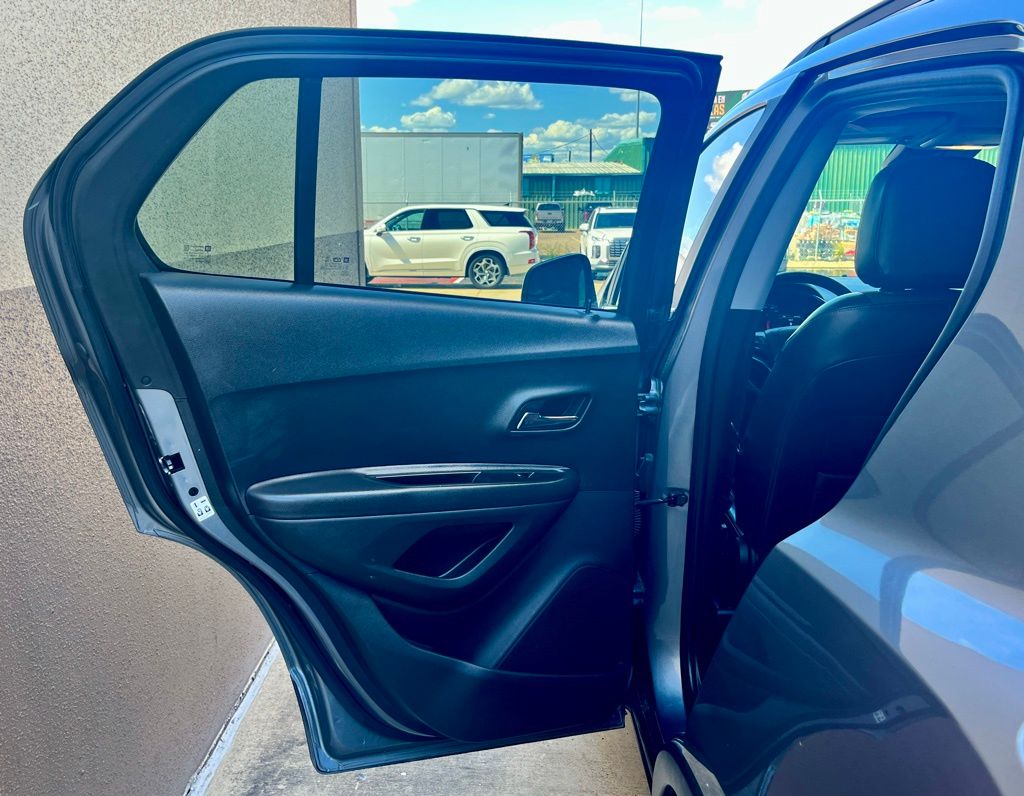 2019 Chevrolet Trax LT 12