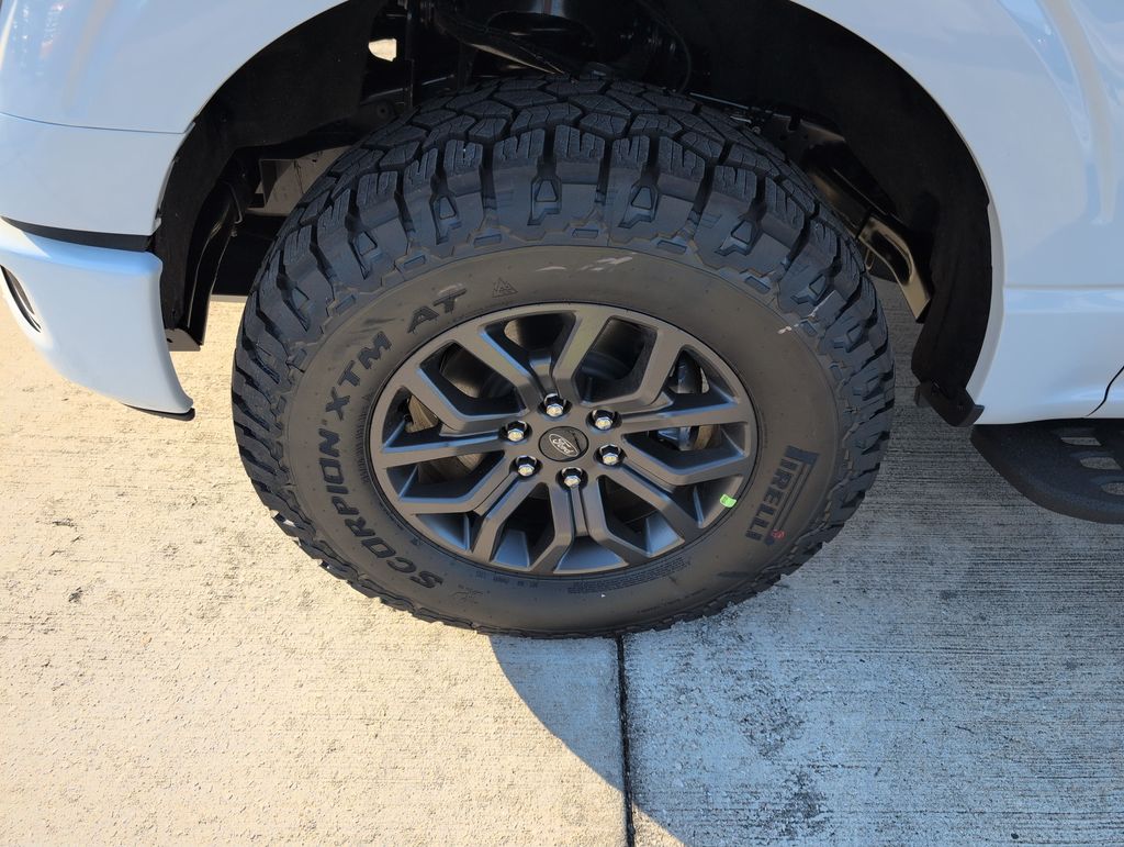 New 2026 White Ford Tremor image 17