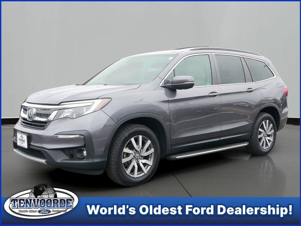 Gray (Modern Steel Metallic) 2019 Honda Pilot SUV / Crossover All-Wheel Drive 6-Speed Automatic