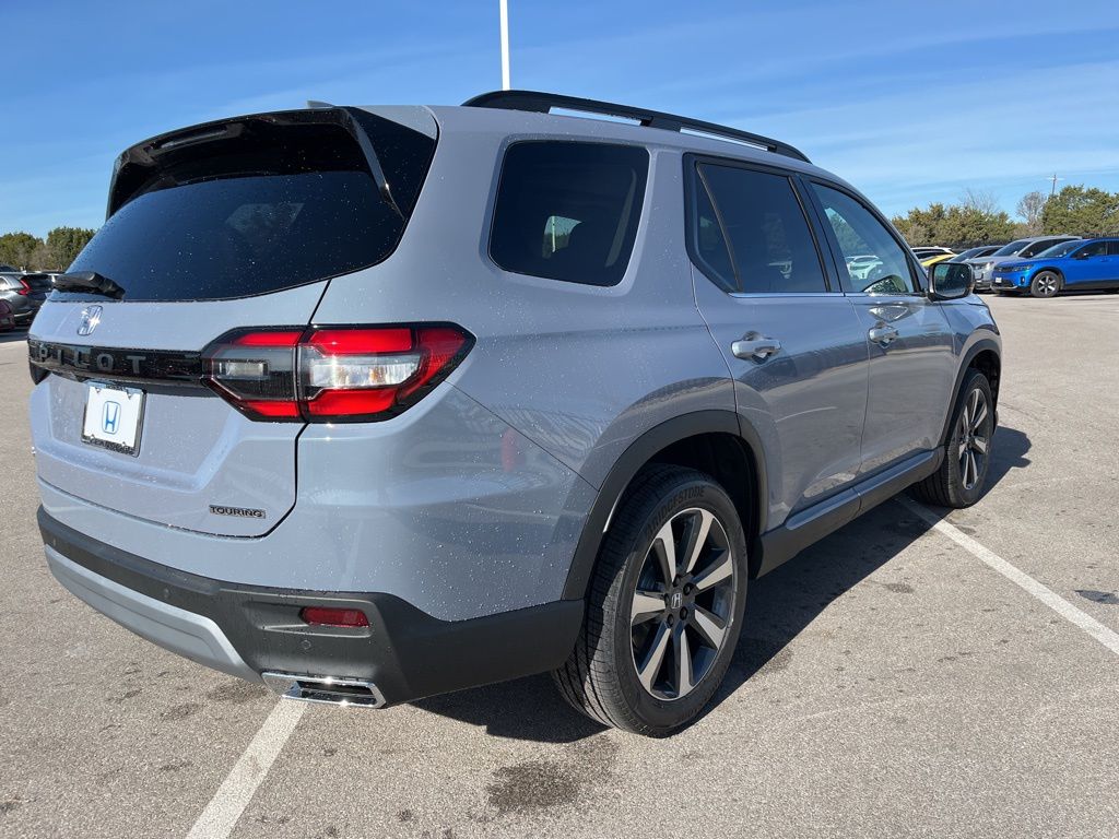 Thumbnail: 2025 Honda Pilot - 3