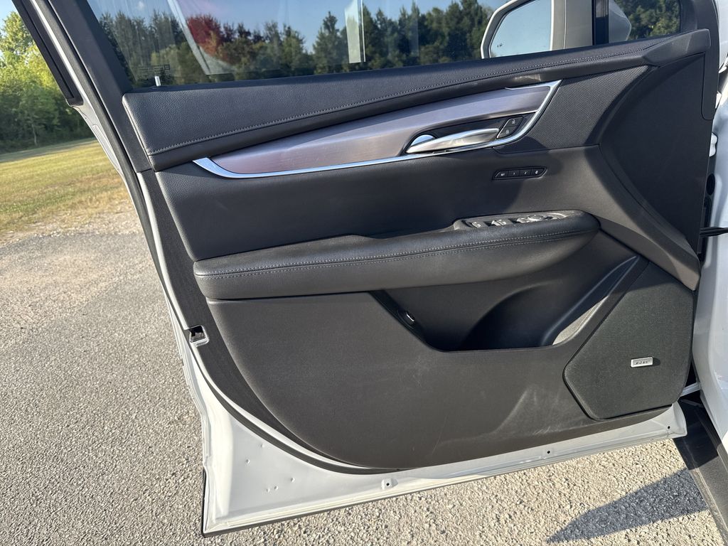2019 Cadillac XT5 Luxury - 9