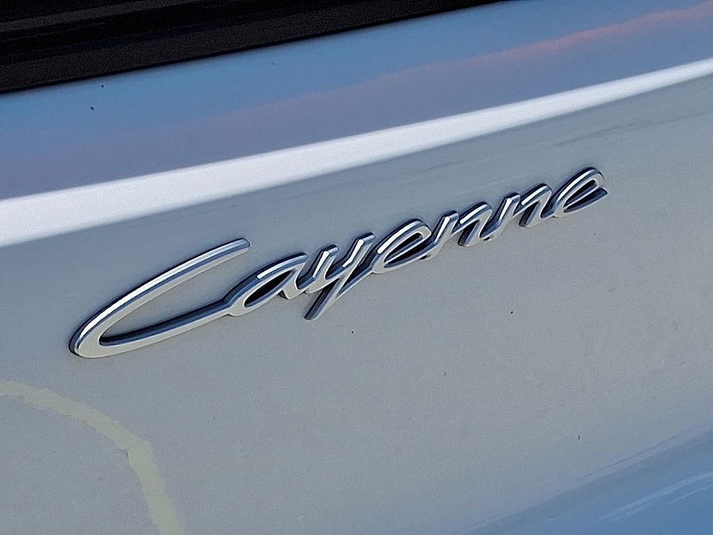 Thumbnail: 2024 Porsche Cayenne - 30