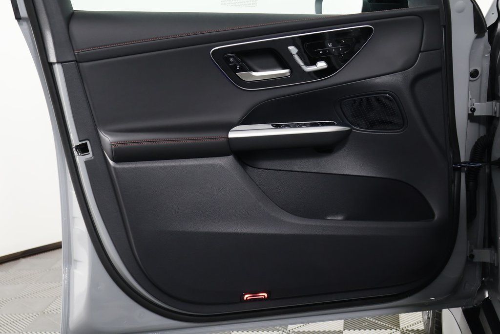 Thumbnail: 2026 Mercedes-Benz GLC - 7