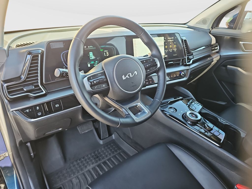 Used 2025 Kia Sportage Hybrid SUV