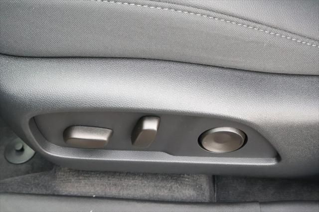 Thumbnail: 2026 Chevrolet Equinox - 16