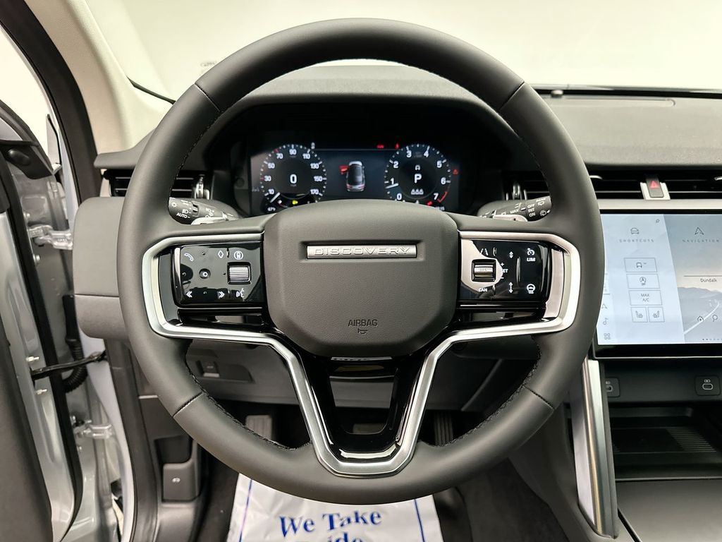 Thumbnail: 2025 Land Rover Discovery Sport - 12