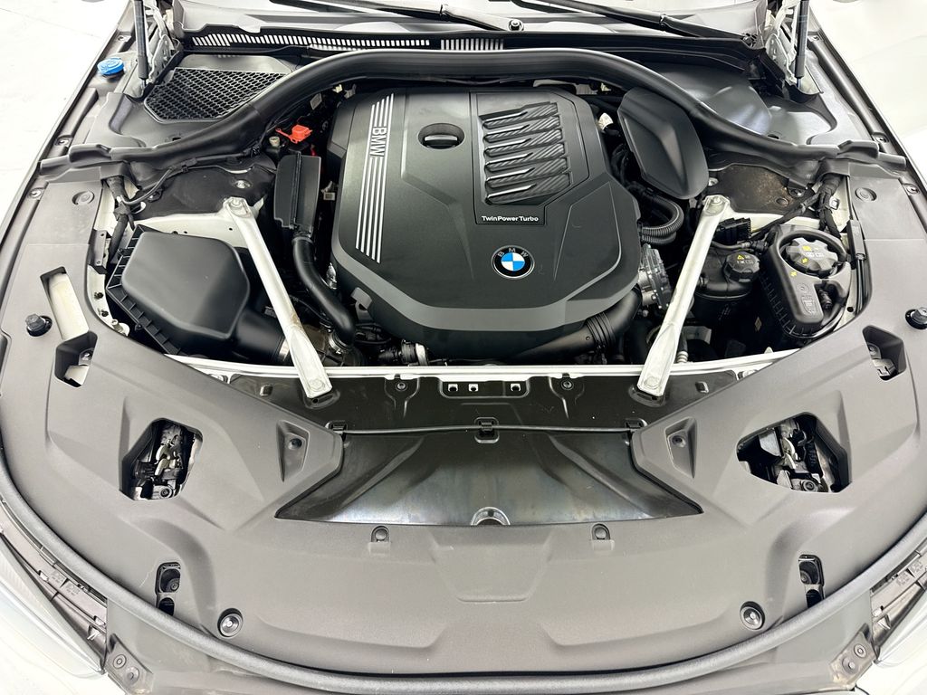 Thumbnail: 2024 BMW 8 Series - 28