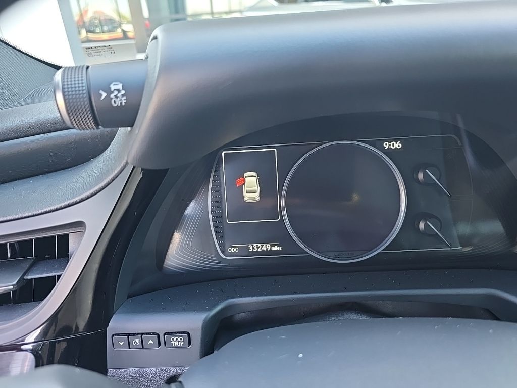 2022 Lexus ES Hybrid 300h 5