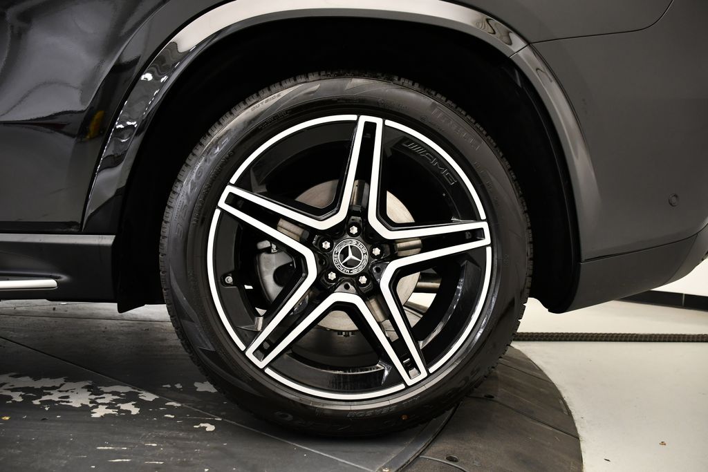 Thumbnail: 2026 Mercedes-Benz GLS - 14