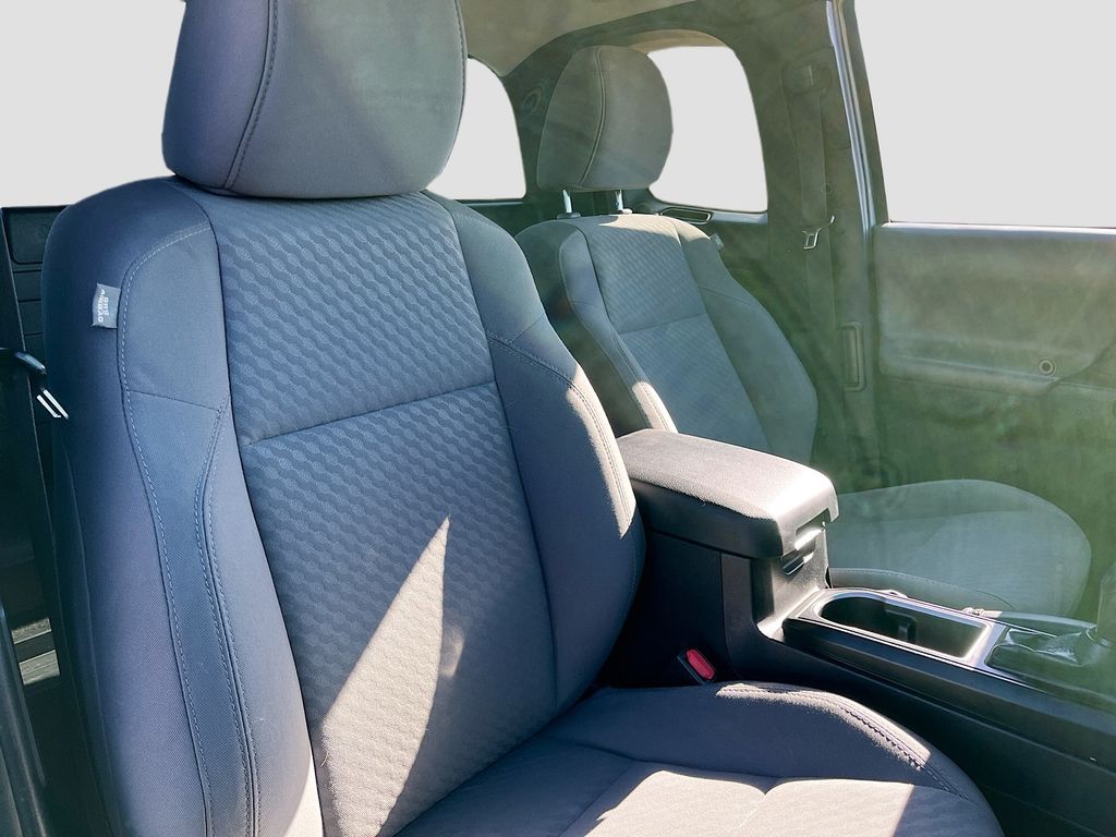 Used 2020 Silver Toyota SR image 25